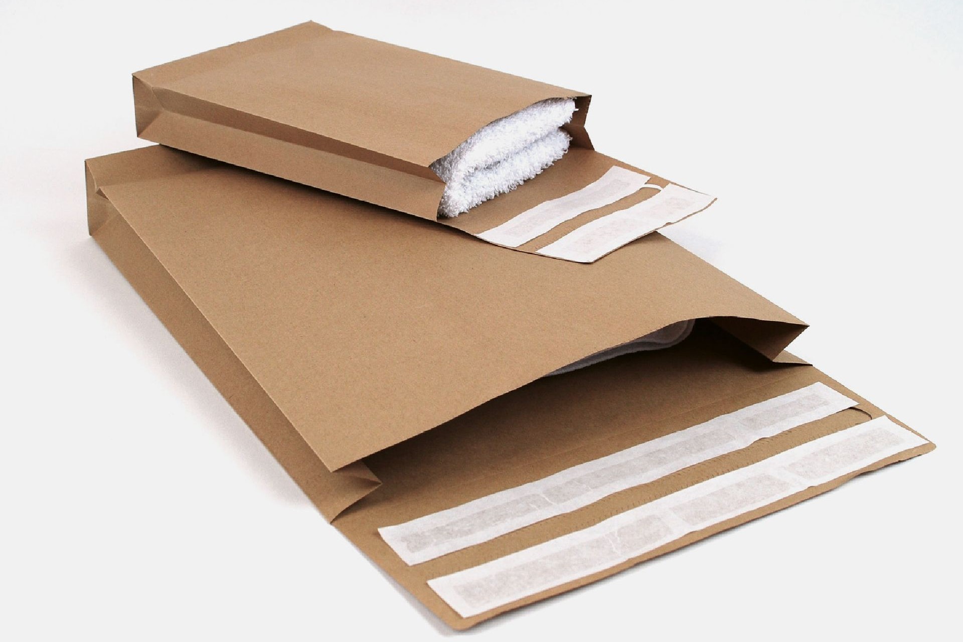 Versandtaschen aus Kraftpapier als nachhaltige Alternative für Folien-Versandtaschen